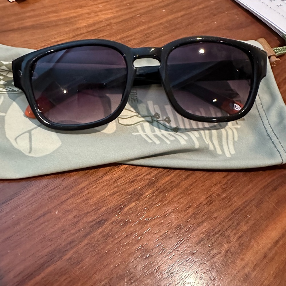 Fossil sunglasses